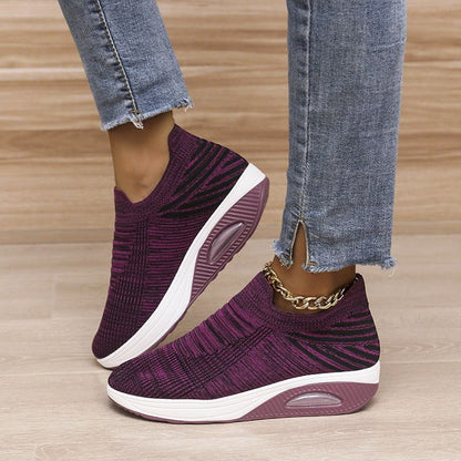 Cheky - New Stripe Design Mesh Shoes Fashion Slip On Air Cushion Shoes Breathable Round-toe Flats Women